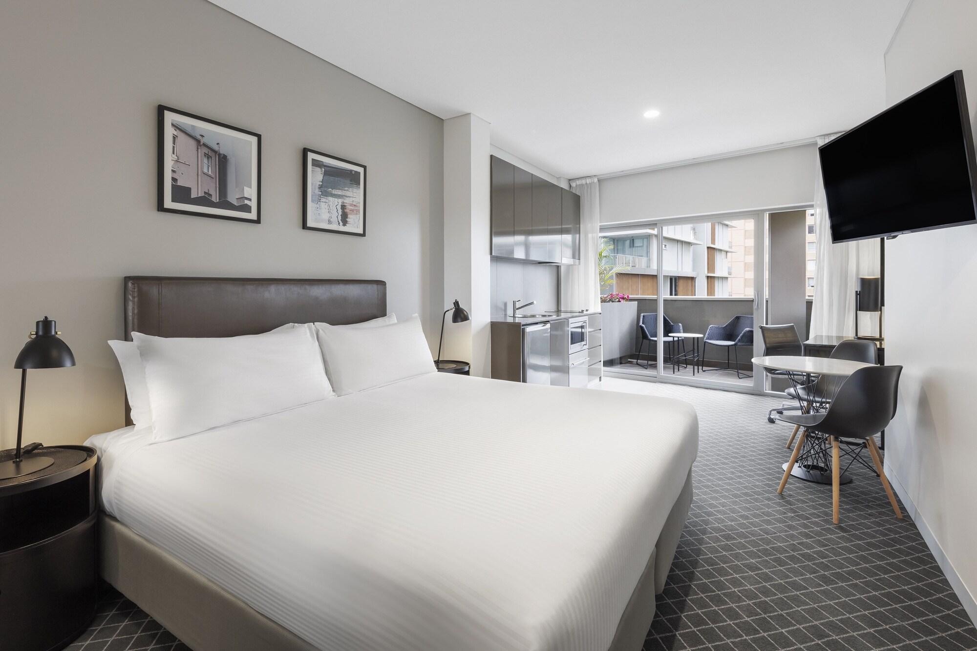 Holiday Inn & Suites Sydney Bondi Junction Ngoại thất bức ảnh